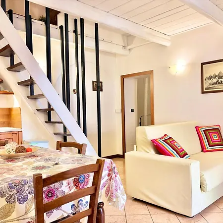 Trulli Bovio * アルベロベッロ